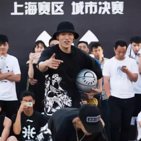 (热血篮球道具大全)完整展示热血篮球装备一览